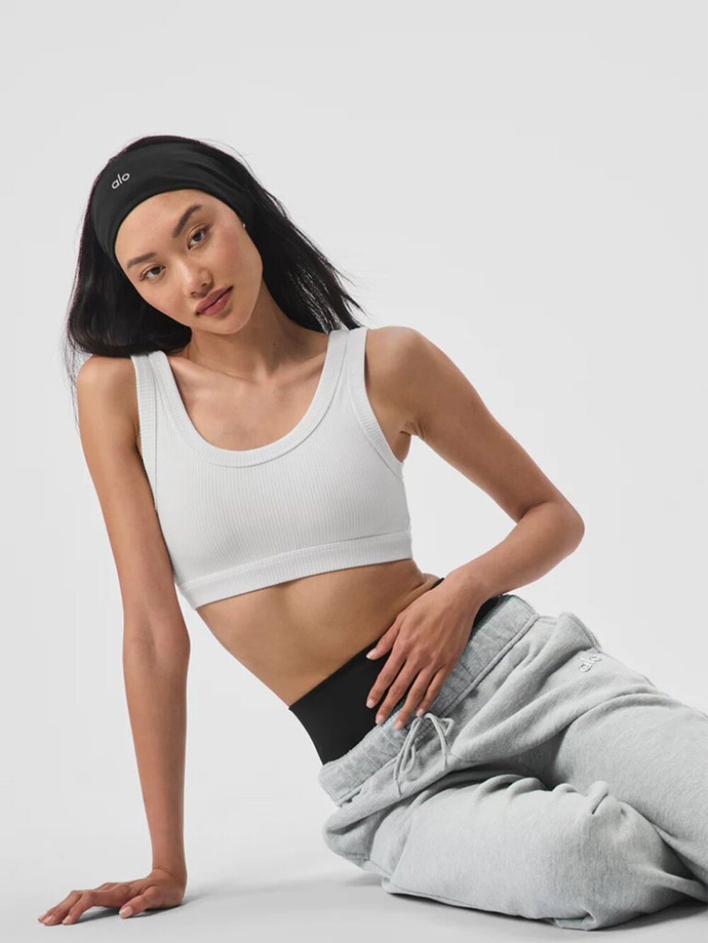 alo White Wellness Bra size Small